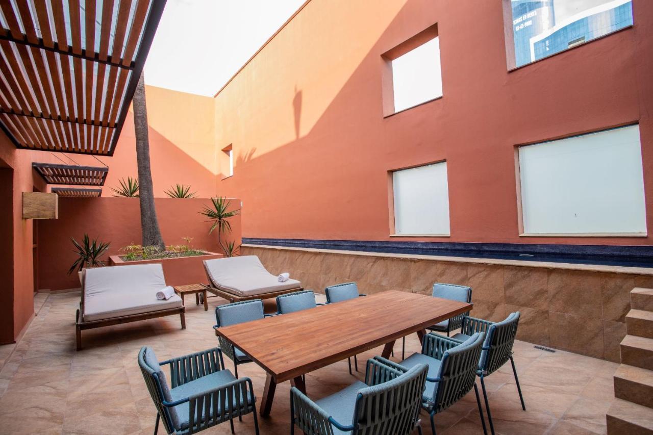 Camino Real Monterrey Hotel San Pedro Garza Garcia Exterior foto The hotel's rooftop