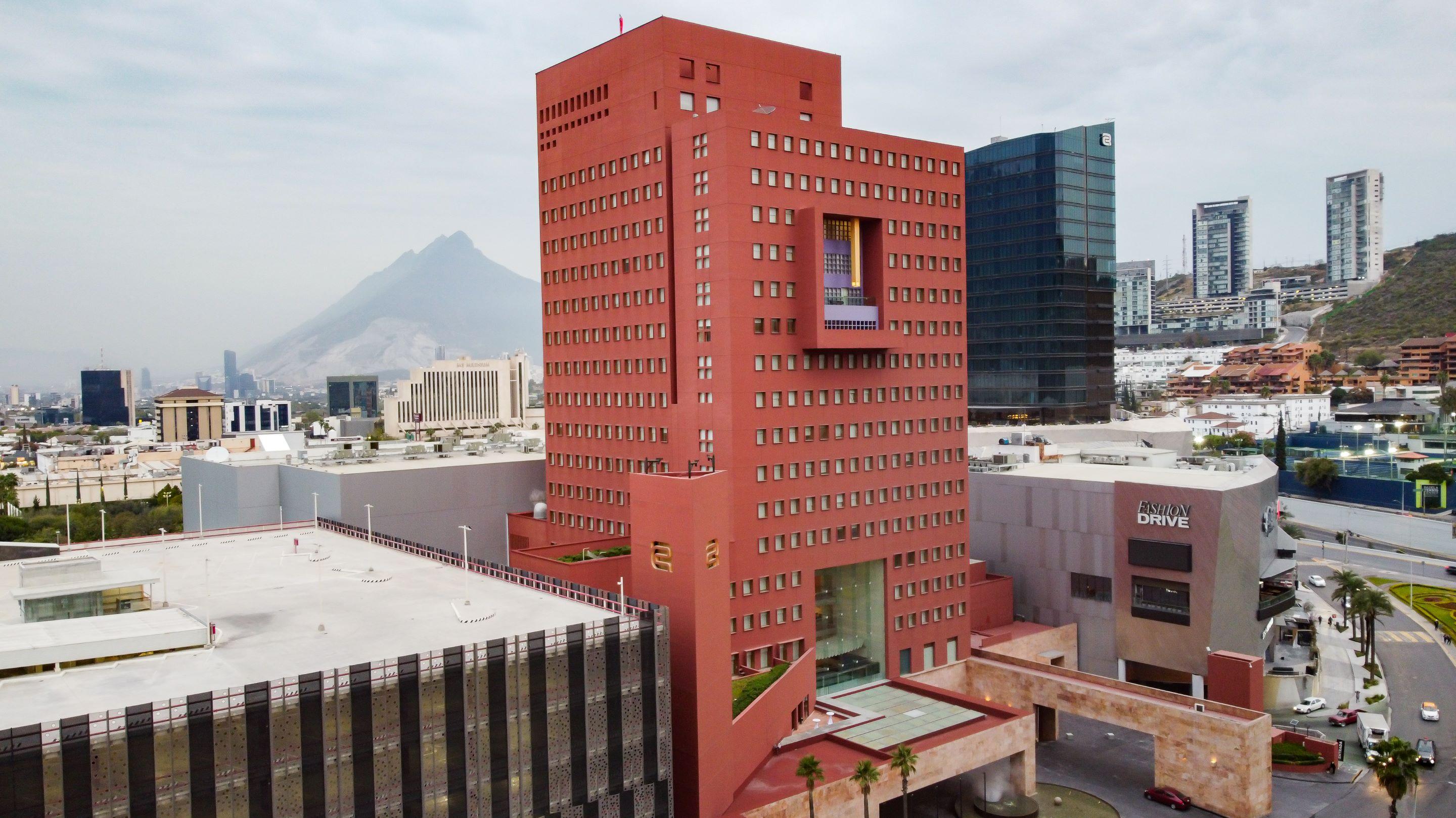 Camino Real Monterrey Hotel San Pedro Garza Garcia Exterior foto The building of the National Institute of Anthropology and History